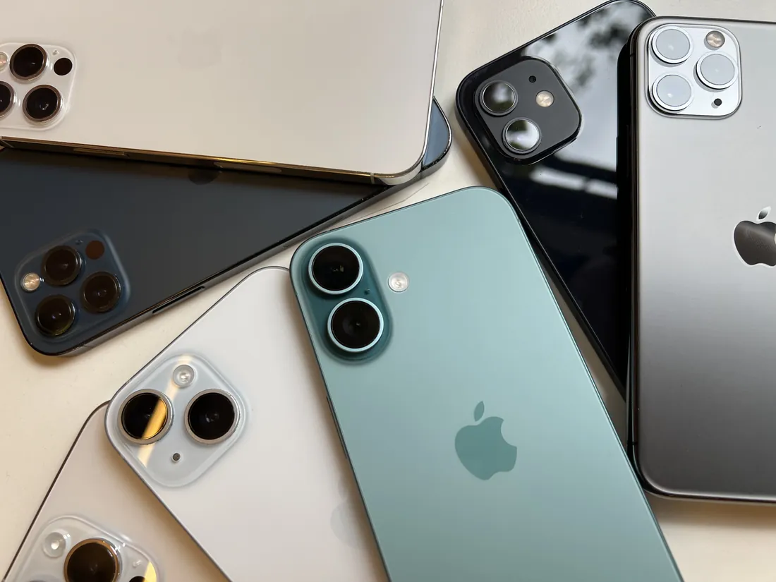 iPhone de la línea Outlet de SetCell con funda transparente